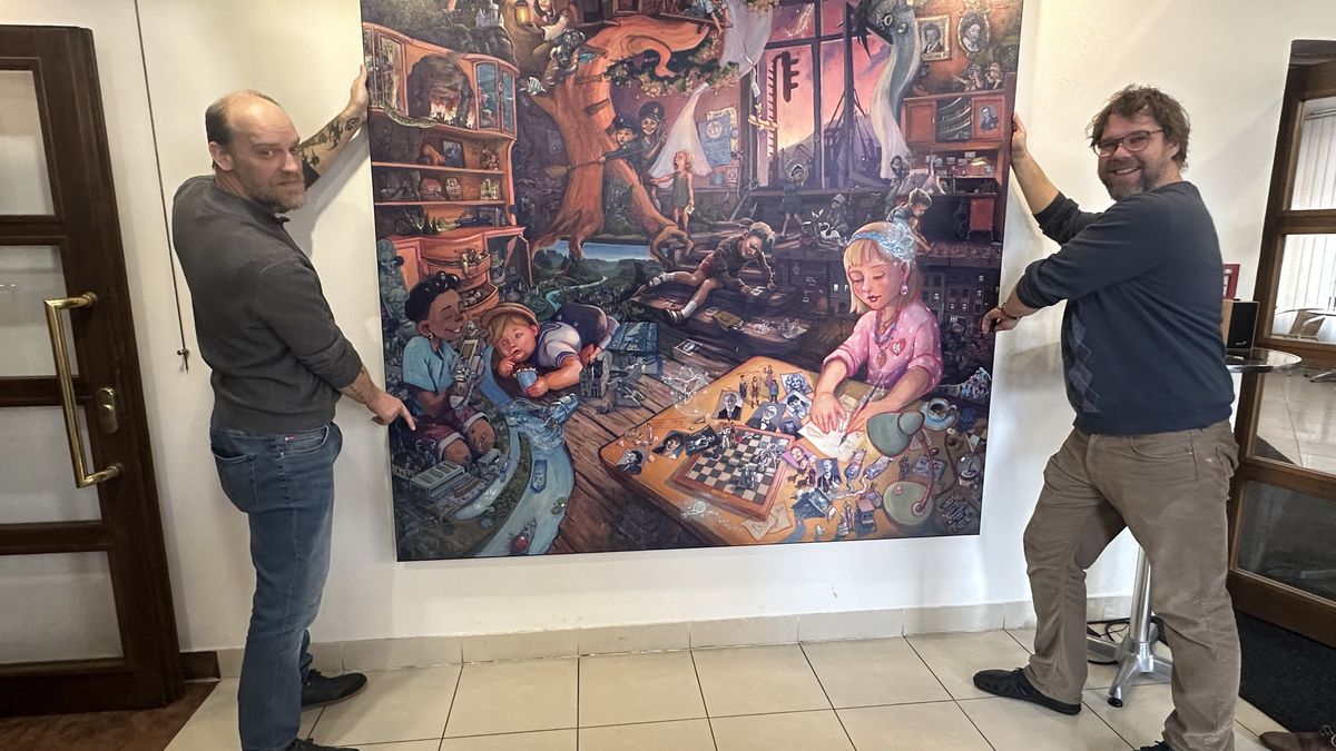 Děčínská radnice vyhlásila sbírku na obraz, na kterém je Jiří Bartoška i lachtan Gaston