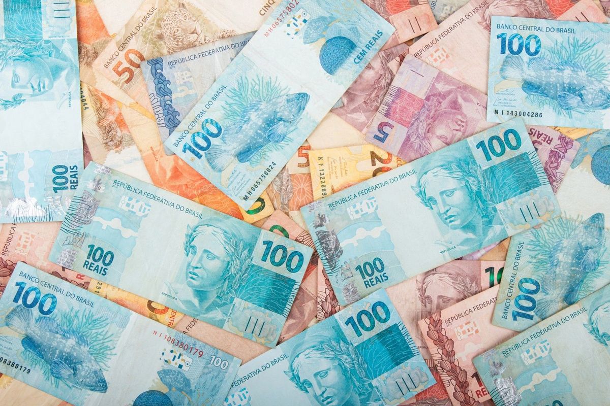 Drogoví mafiáni prali peníze. Doslova, protože bankovky v úkrytu chytly plíseň