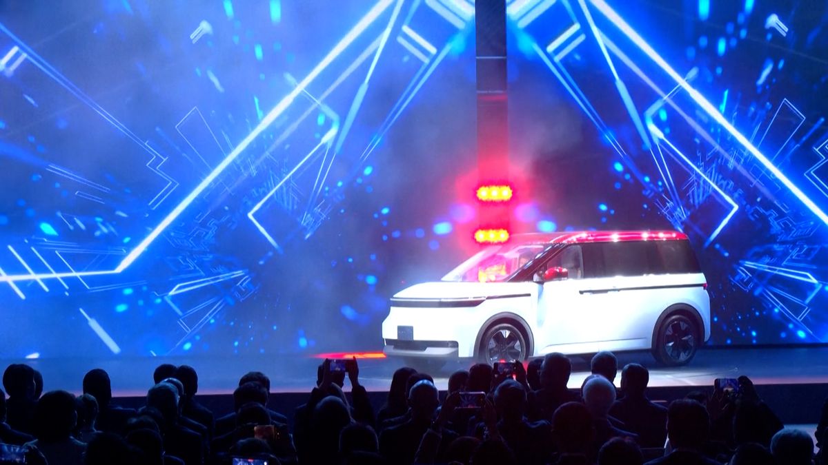 Tchajwanský výrobce iPhonů představil svůj elektromobil 