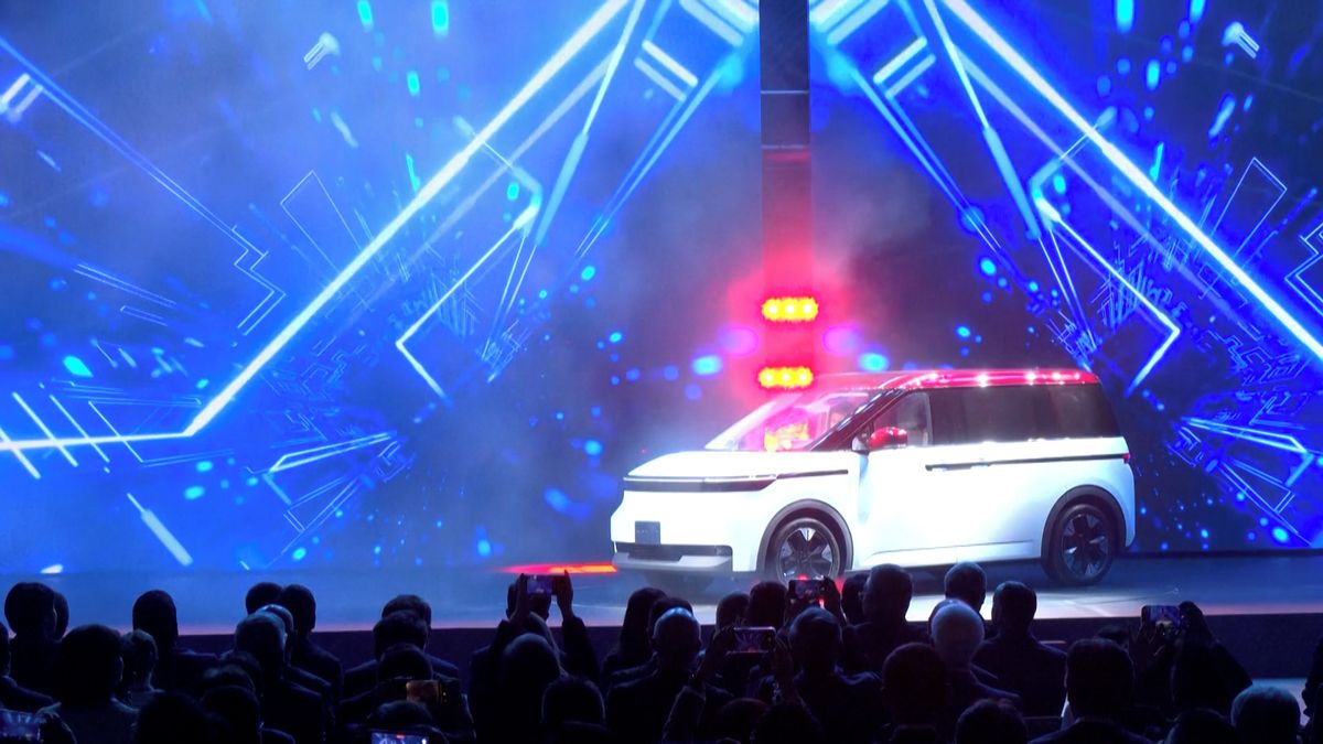 Tchajwanský výrobce iPhonů představil svůj elektromobil