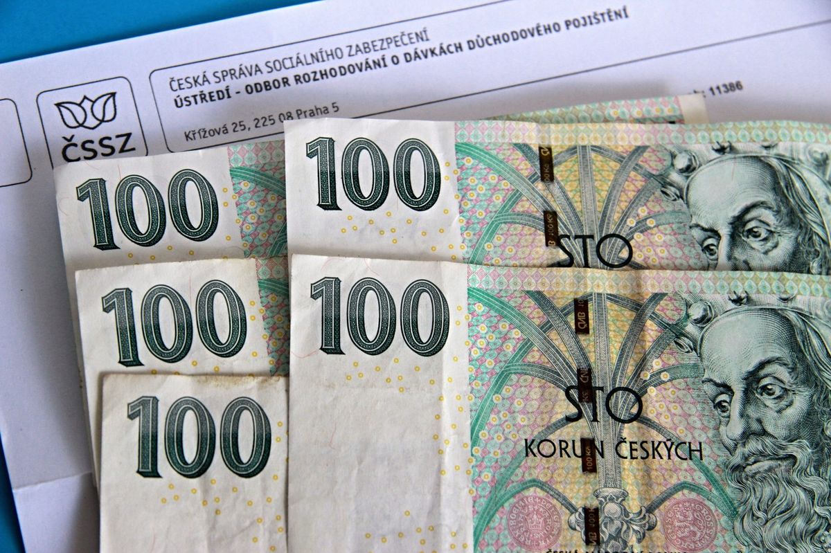 Výdaje Česka na důchody mírně klesly