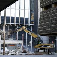 Začátek bourání Transgasu v roce 2019