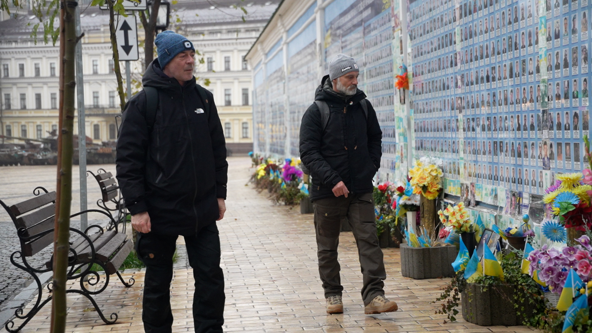 Trojan a Dvořák z humanitární cesty: Marsovo pole a kritika amerického mírového plánu