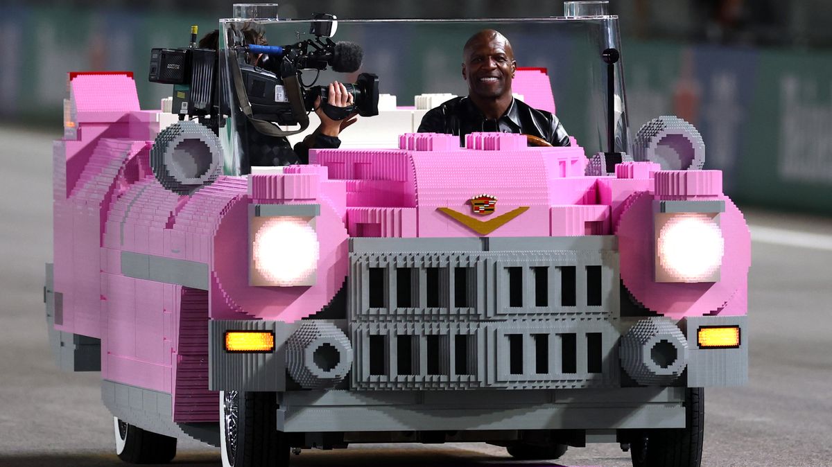 V Kladně postavili Elvisův Cadillac z Lega, o víkendu zazářil v Las Vegas