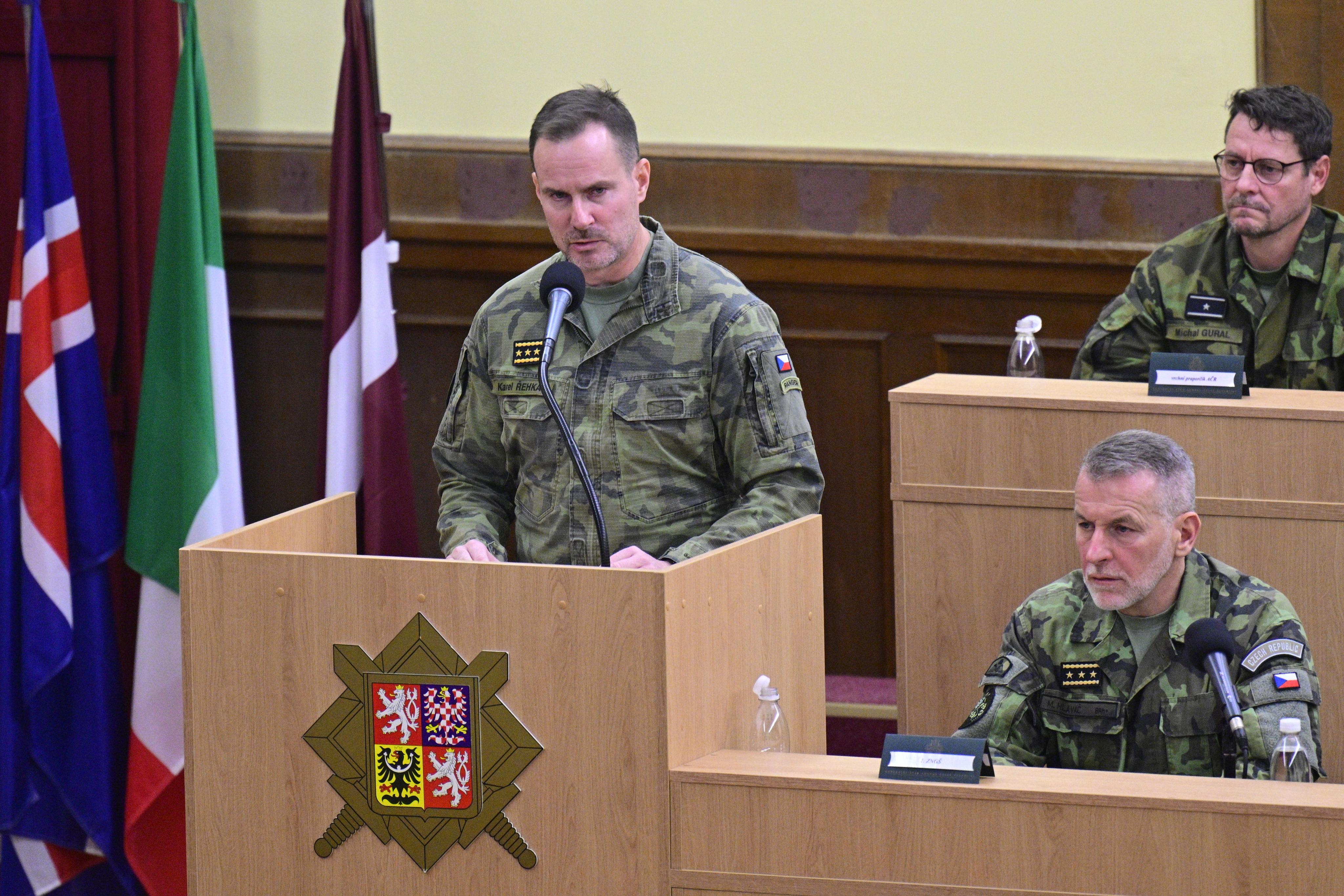 Řehka: hrozba narůstá, každý voják musí být připraven k boji