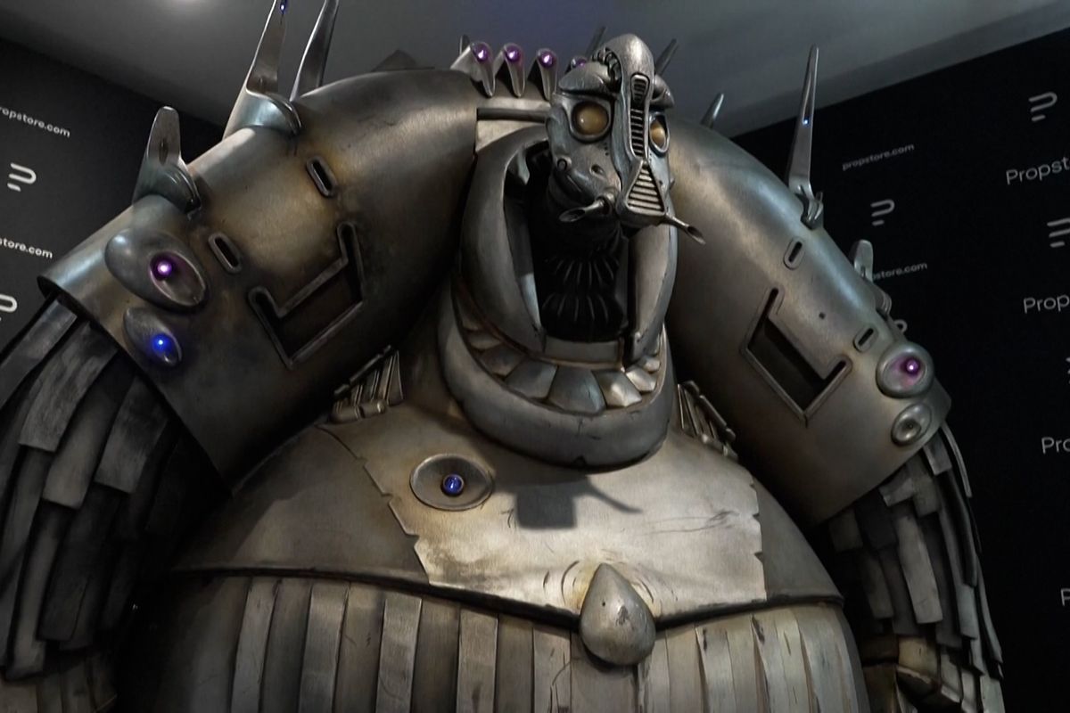 Puška ze Star Wars za deset milionů korun. Hollywoodské poklady míří do aukce