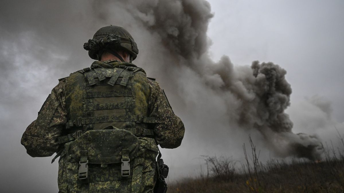 Kam, sakra, jdou? Odposlech zachytil ruského velitele, jemuž utíkají vojáci z fronty