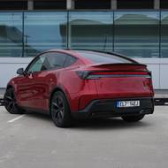 Snížený podvozek dodává crossoveru sebejistý postoj.