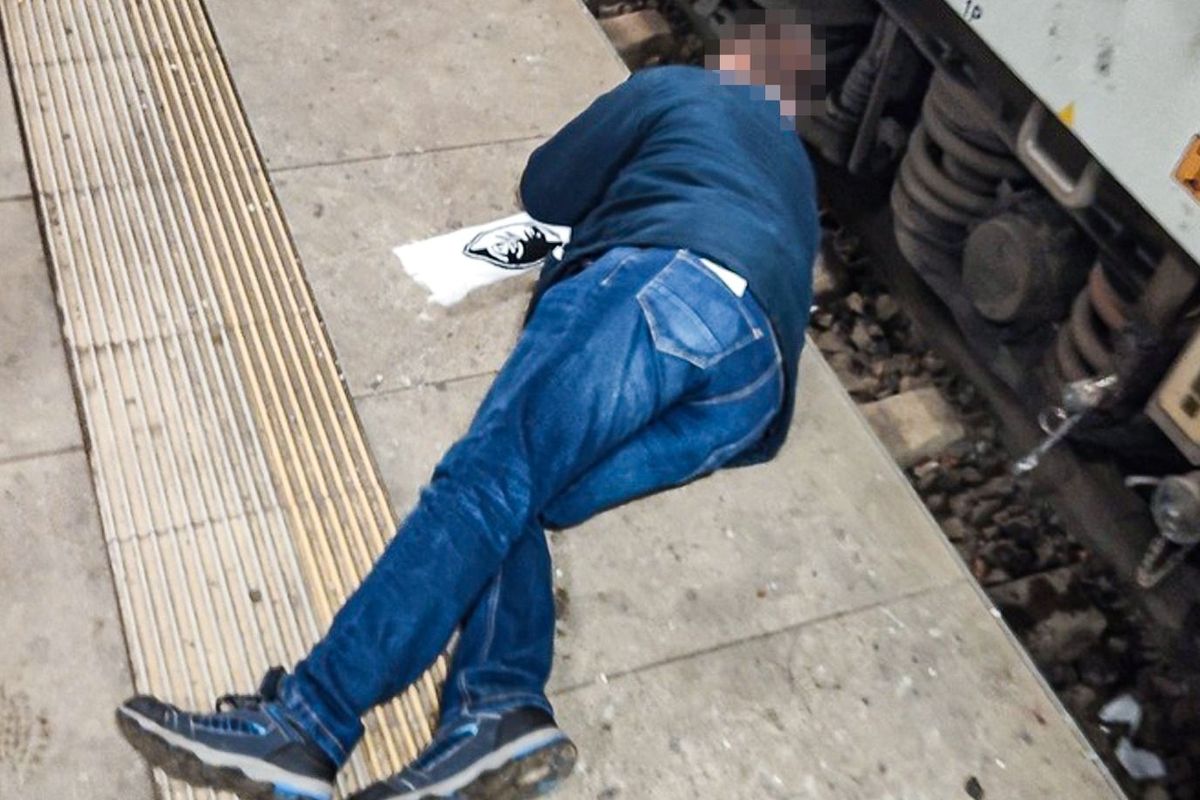 Německý fotbalový fanda málem přišel v Plzni o hlavu