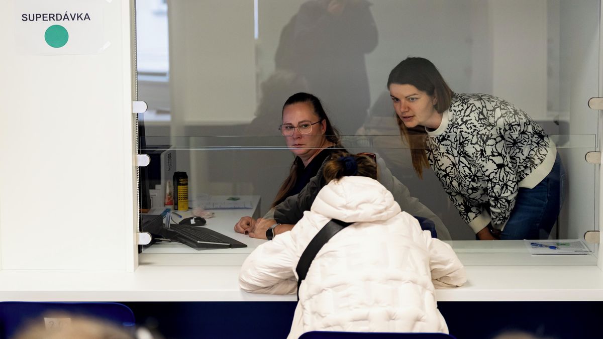 PŘEHLEDNĚ: Kdy přijdou peníze ze superdávky a jak se odvolat proti nízké částce