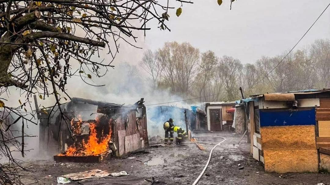 Při požáru chatrče v Košicích zemřely dvě malé děti