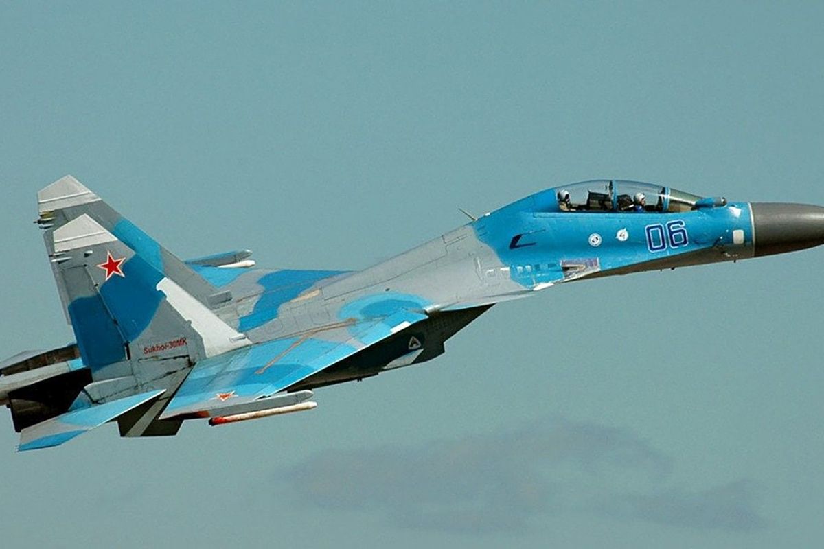 Na severozápadě Ruska se zřítila stíhačka Su-30