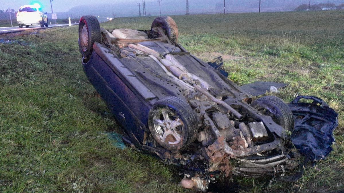 Další nehoda na novém obchvatu na Rokycansku. Řidič škodovky nedal přednost opelu