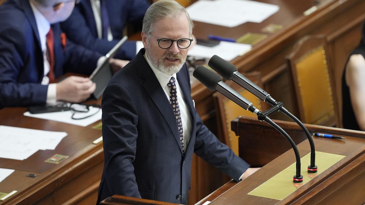 Česko vzkvétá, píše končící premiér Fiala ve Zprávu o stavu země