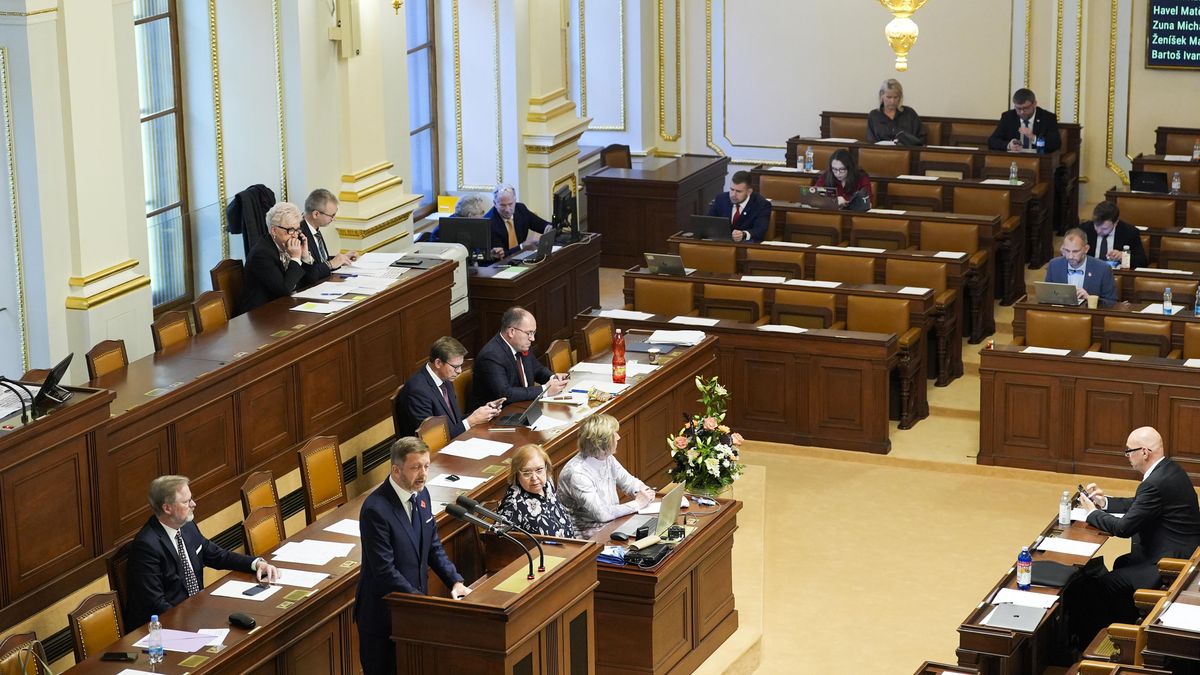 Mandáty poslanců nezískali, do Sněmovny jim pomohou kolegové