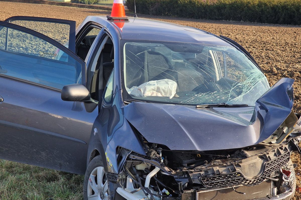 Řidička nepřežila čelní střet v protisměru na Vyškovsku, dítě skončilo v nemocnici