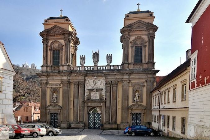 Rod Dietrichštejnů má zájem o opětovné zpřístupnění rodinné hrobky v Mikulově