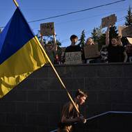 Protesty proti pokusu prezidenta Zelenského zrušit protikorupční ukrajinské úřady. Charkov, 23. července 2025.