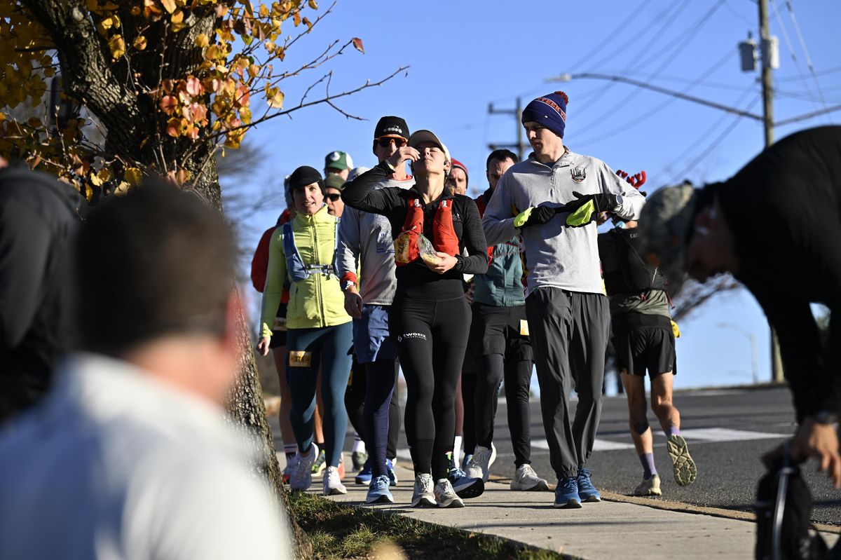 Zvracení a léky na žaludek povoleny. Ve Washingtonu se běžel ultramaraton mezi fastfoody