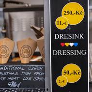 Kapří hranolky se speciálním příplatkem, pokud je nechcete mít suché.