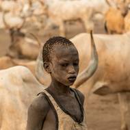 Chlapec z kmene Mundari, Jižní Súdán