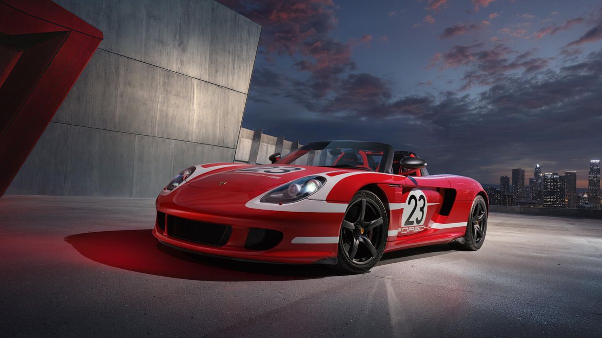 Jako stroj času. Dvacetileté Porsche Carrera GT prošlo tovární renovací do stavu nového vozu