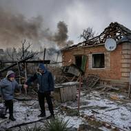 21. února 2025 udeřily ruské řízené bomby na Slovjansk a zničily řadu domů obývaných civilisty. 