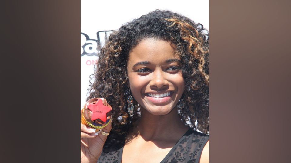 Bývalá hvězda muzikálového Lvího krále byla nalezena mrtvá. Z vraždy je obviněn partner