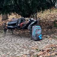 Teplé přespání a další služby pomáhá zajistit tzn. nocleženka Armády spásy.