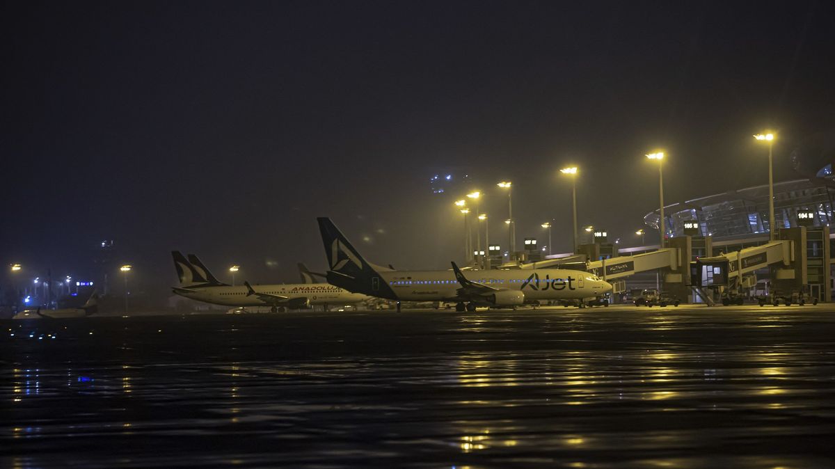 Letadlo s libyjským generálem žádalo o nouzové přistání, pak se kontakt ztratil