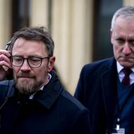 Natáčení probíhalo pod pečlivým dohledem Víta Koláře a šéfa zpravodajství České televize Michala Kubala.