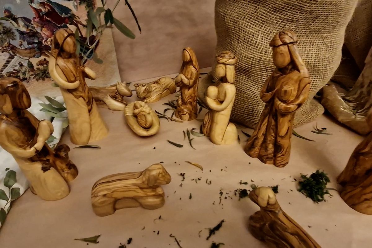 Muž z Bohumína sbírá betlémy třicet let. Má i rarity z Afriky či Jižní Ameriky