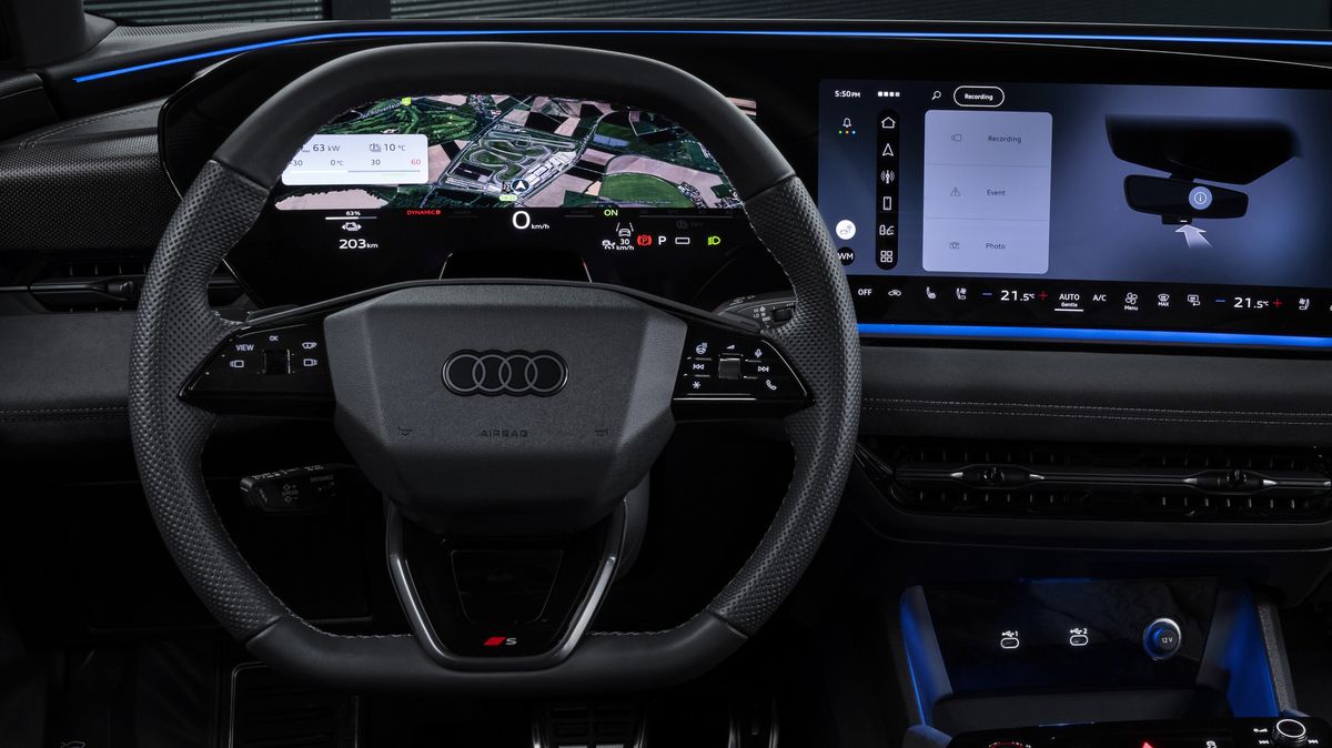 Audi se poučilo, na volant vrací fyzická tlačítka