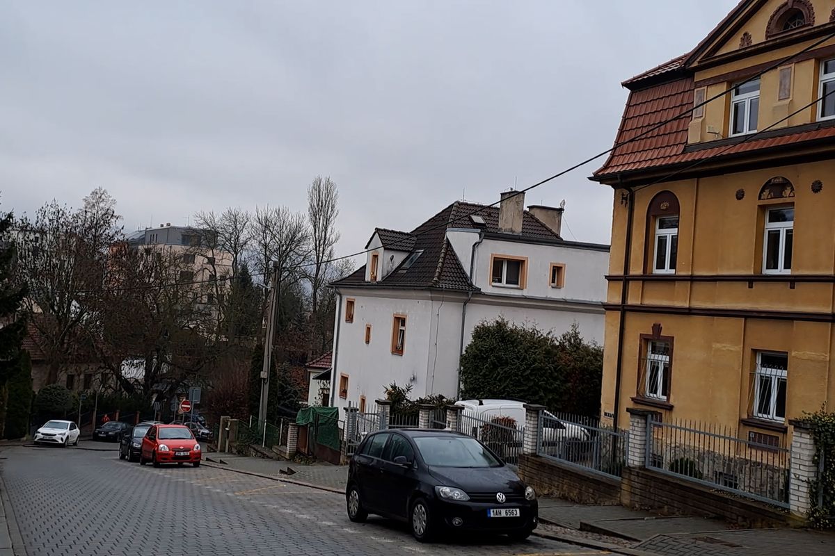 Narkomany tady nechceme! Lidé v Ústí se bouří proti službě pro závislé osoby v klidné lokalitě