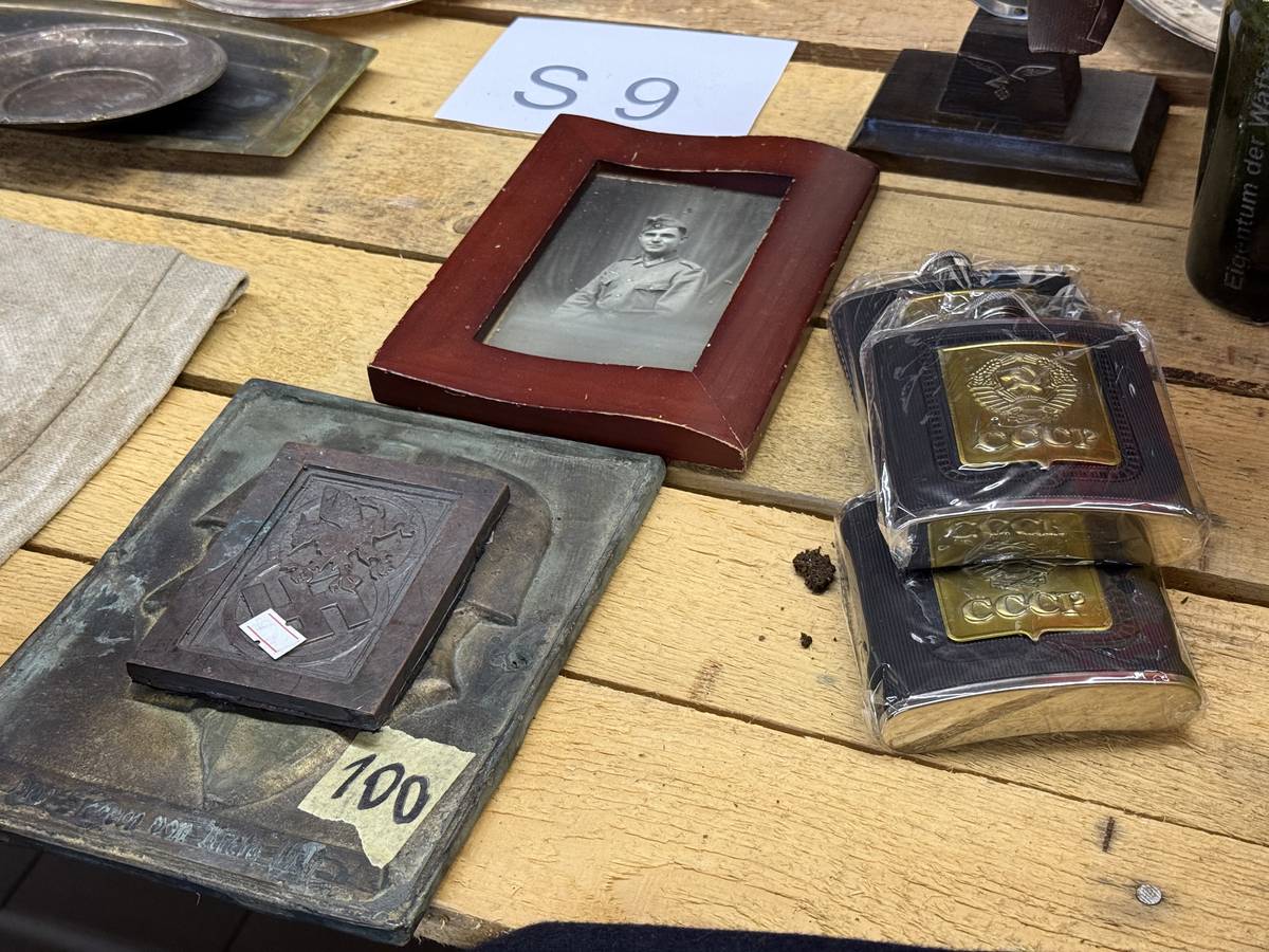 Záběr z podzimní military burzy v Chuchli