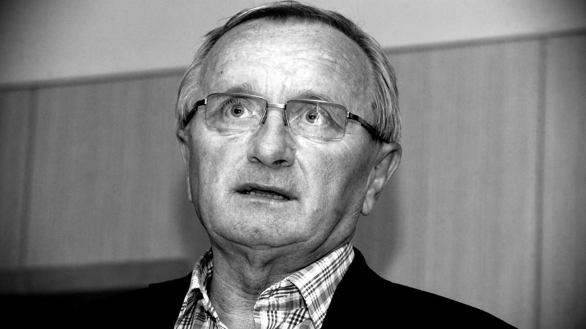 Zemřel komunistický politik a otec šéfky KSČM Karel Konečný