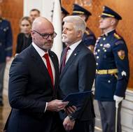 Vysokoškolský pedagog Robert Plaga bude opět řídit české školství. 