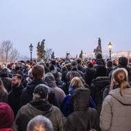 Nejfrekventovanější doba během adventu? Po čtvrté hodině odpoledne, kdy lampář zažehává plynové osvětlení.
