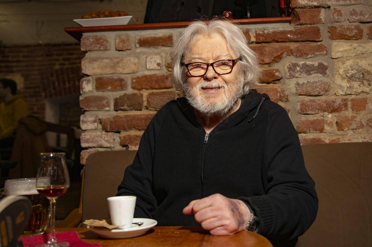 Pití alkoholu vnímám jako společenskou záležitost, říká zpěvák a hudebník Vladimír Mišík