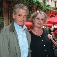 Brigitte Bardotová a její poslední manžel. Bernard d’Ormale býval poradcem Jean-Marie Le Pena, někdejšího vůdce francouzské krajní pravice. 
