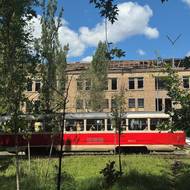 Poničený dům na bulváru Václava Havla v Kyjevě