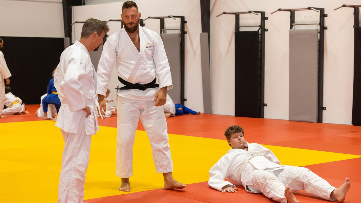 Judista Krpálek zkrotí v Ulici mladého incela