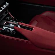 Důraz je stále kladen i na snadné ovládání tlačítky.