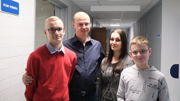 Narodili se jim dva synové s rozštěpem rtu a patra. Úsměv jim vrátili specialisté z Brna