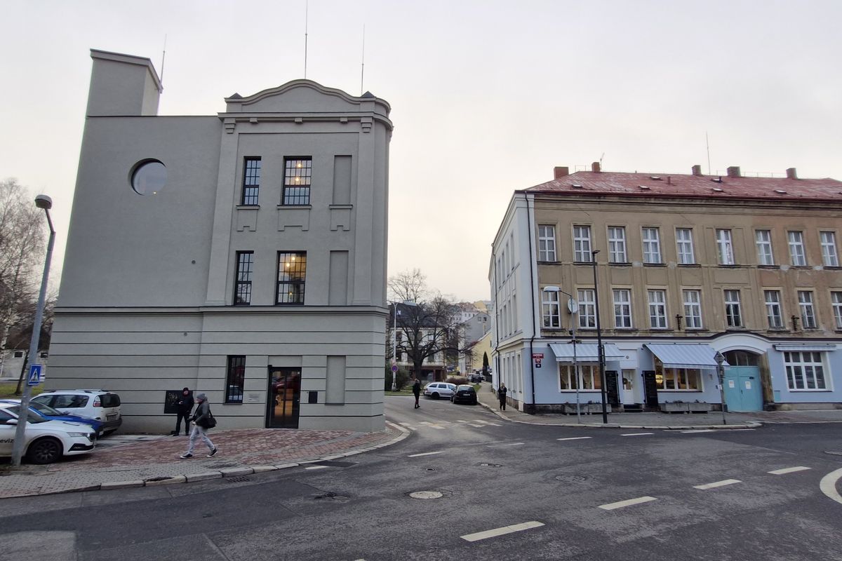 Zchátralá slévárna Linserka ožívá, je z ní kreativní centrum
