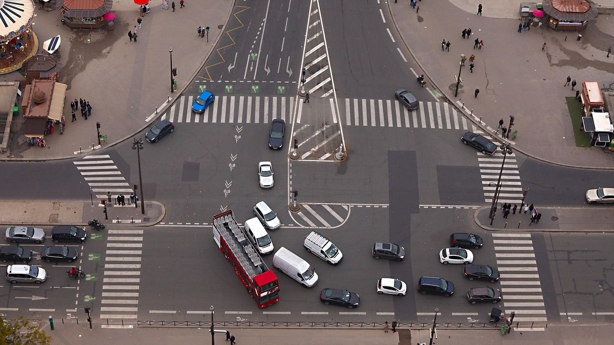 V USA se na semaforech objevuje čtvrtá barva - modrá