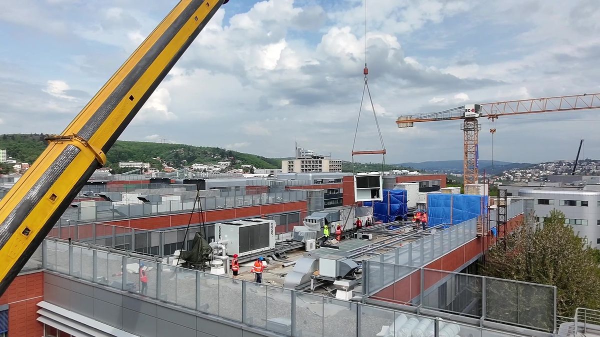 Dětské nádory, nemoc motýlích křídel. Opravený pavilon poslouží na vývoj léčby pacientů se vzácnými nemocemi