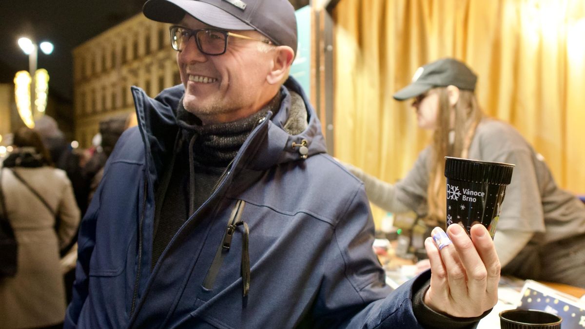 Nejvíc táhli vodící psi a opuštěné kočky. Lidé na brněnských vánočních trzích rekordně podpořili charitu