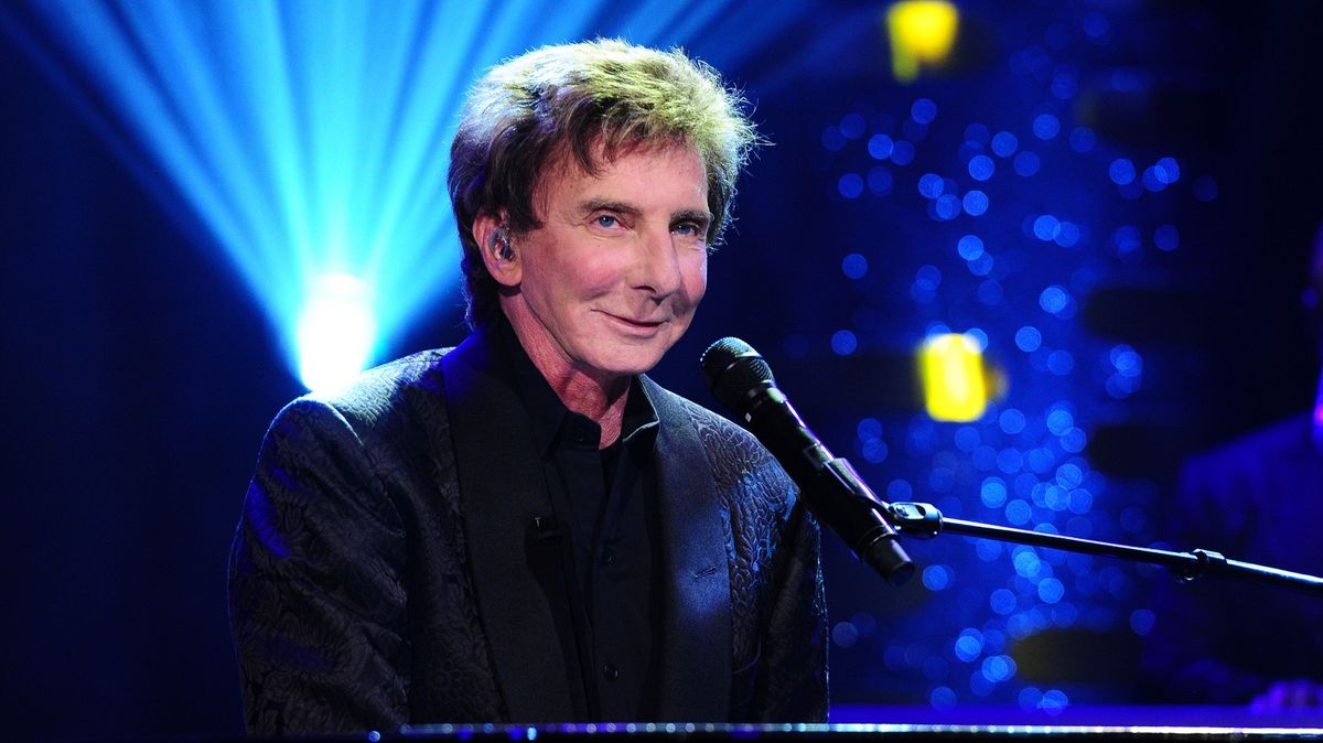 Zpěvák Barry Manilow oznámil, že má rakovinu plic