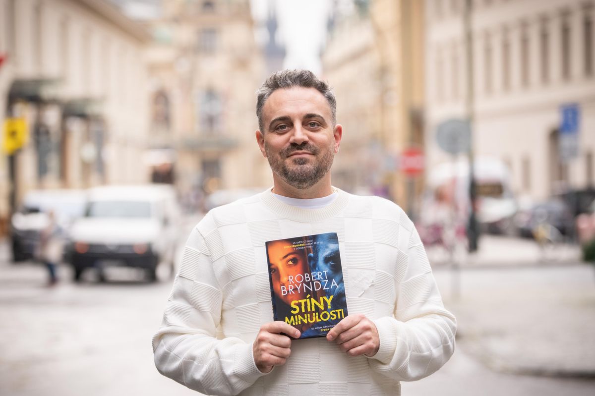 Spisovatel Robert Bryndza: Na Slovensku jsme s manželem našli domov a jsme tam šťastní